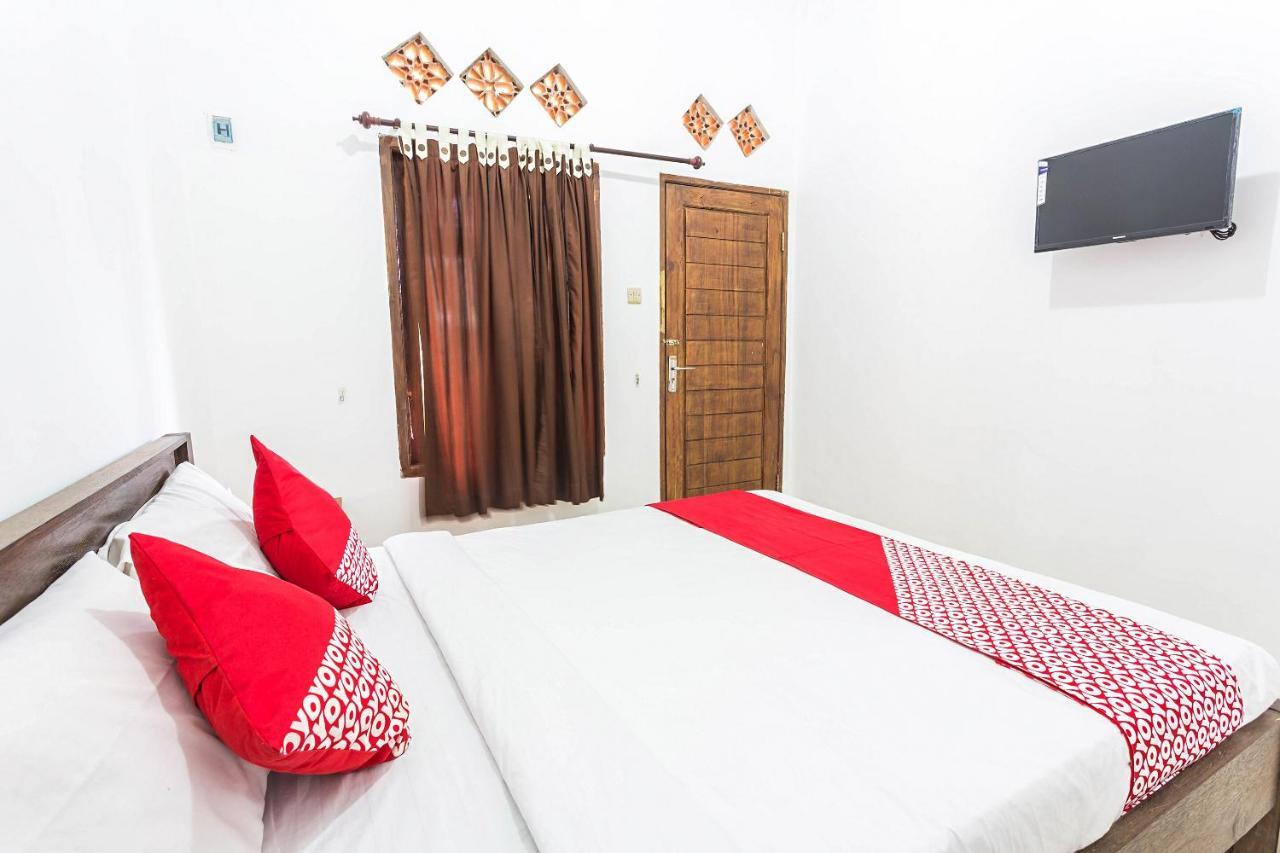 Oyo 1323 Murni Homestay Mangsit Kültér fotó