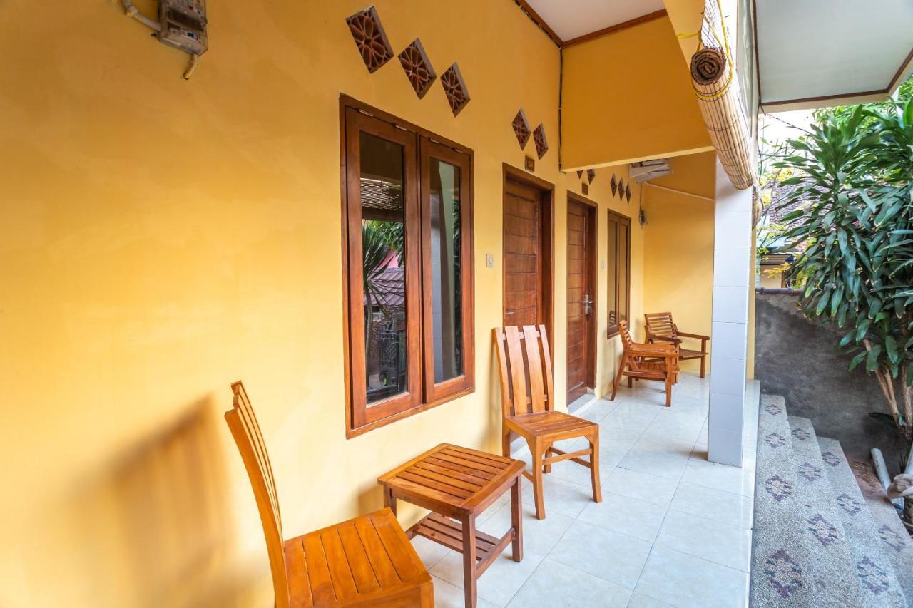 Oyo 1323 Murni Homestay Mangsit Kültér fotó