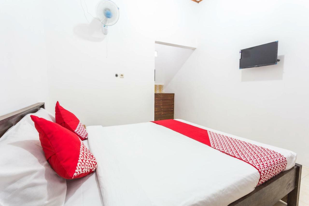 Oyo 1323 Murni Homestay Mangsit Kültér fotó