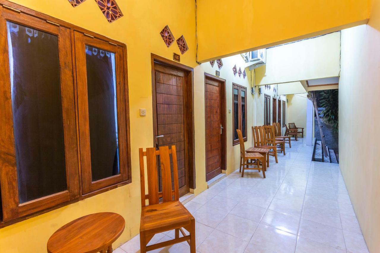 Oyo 1323 Murni Homestay Mangsit Kültér fotó